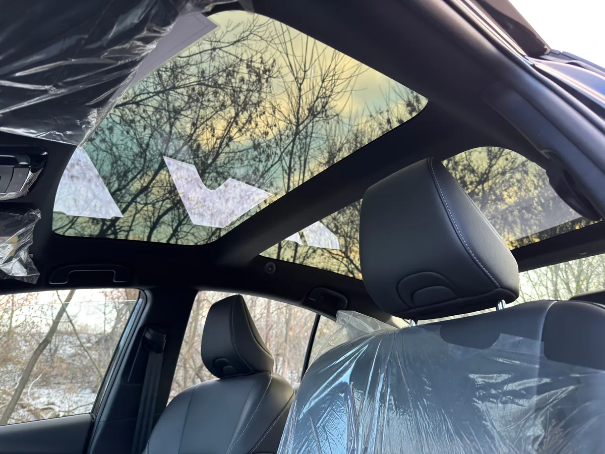 Toyota Camry 2.0 CVT (173 л.с.)