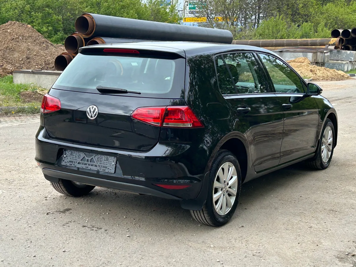 Volkswagen Golf 1.2 TSI BlueMotion MT (85 л.с.)