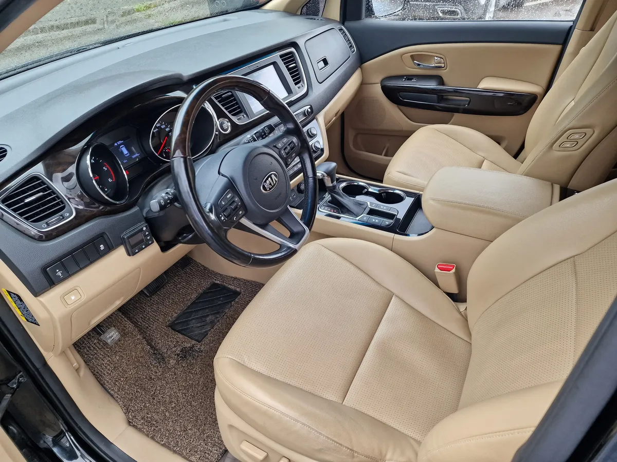 Kia Carnival 2.2 CRDi AT (200 л.с.)