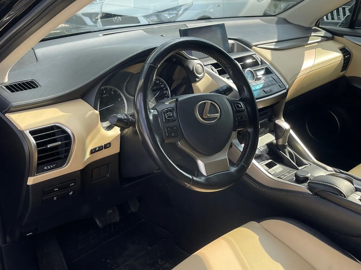 Lexus NX 2.0 CVT AWD (150 л.с.), 2016 — фото 5