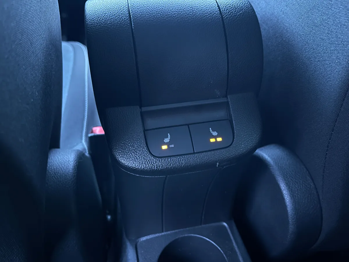 Volkswagen Polo 1.6 AT (110 л.с.)