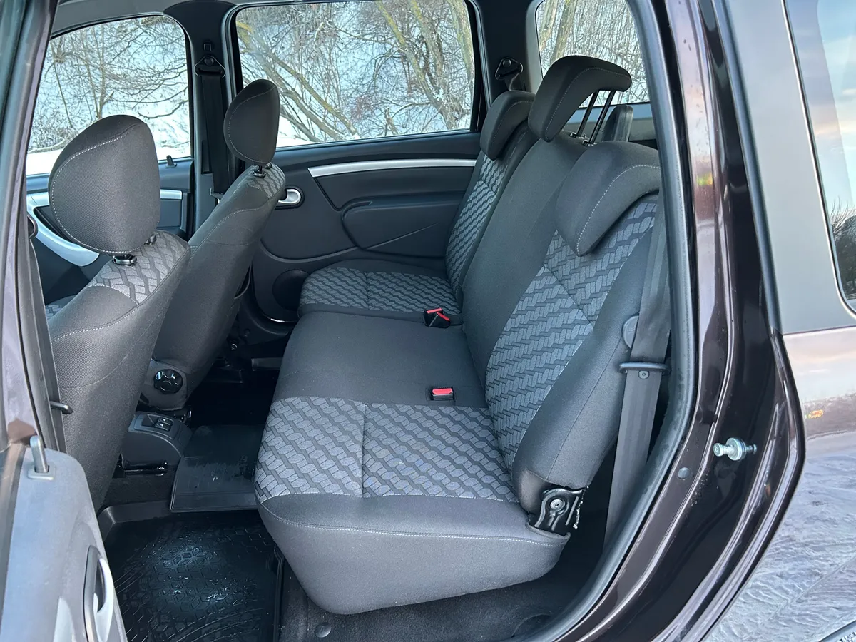 ВАЗ (Lada) Largus 1.6 MT 16 кл (5 мест) (106 л.с.)