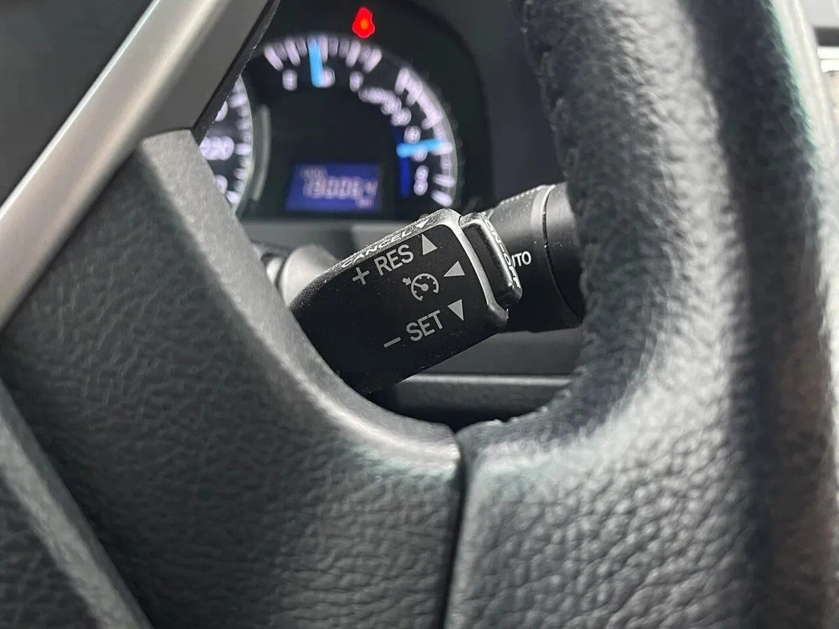 Toyota Camry 2.5 AT (181 л.с.), 2012 — фото 10