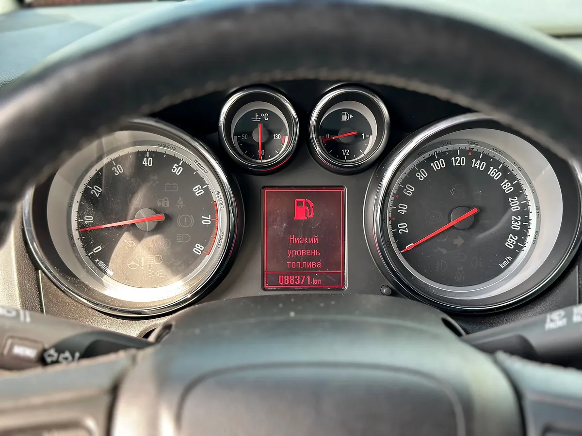 Opel Astra 1.4 Turbo AT (140 л.с.)