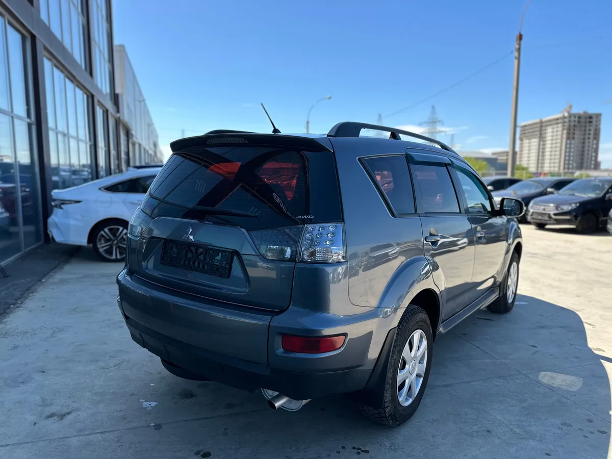 Mitsubishi Outlander 2.4 л, 170 л.с., Бензин, Вариатор, полный привод (4WD)