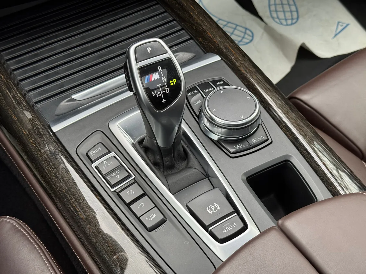 BMW X5 xDriveM50d Steptronic (381 л.с.)