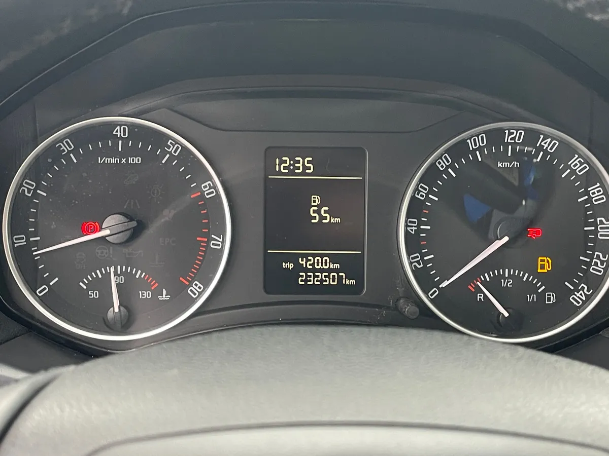 Skoda Octavia 1.6 MT (102 л.с.)