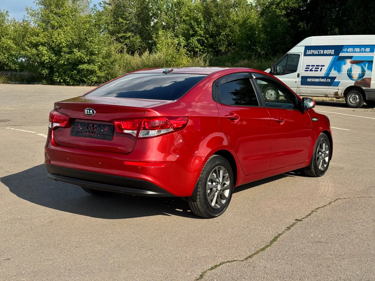 Kia Rio 1.6 AT (123 л.с.)