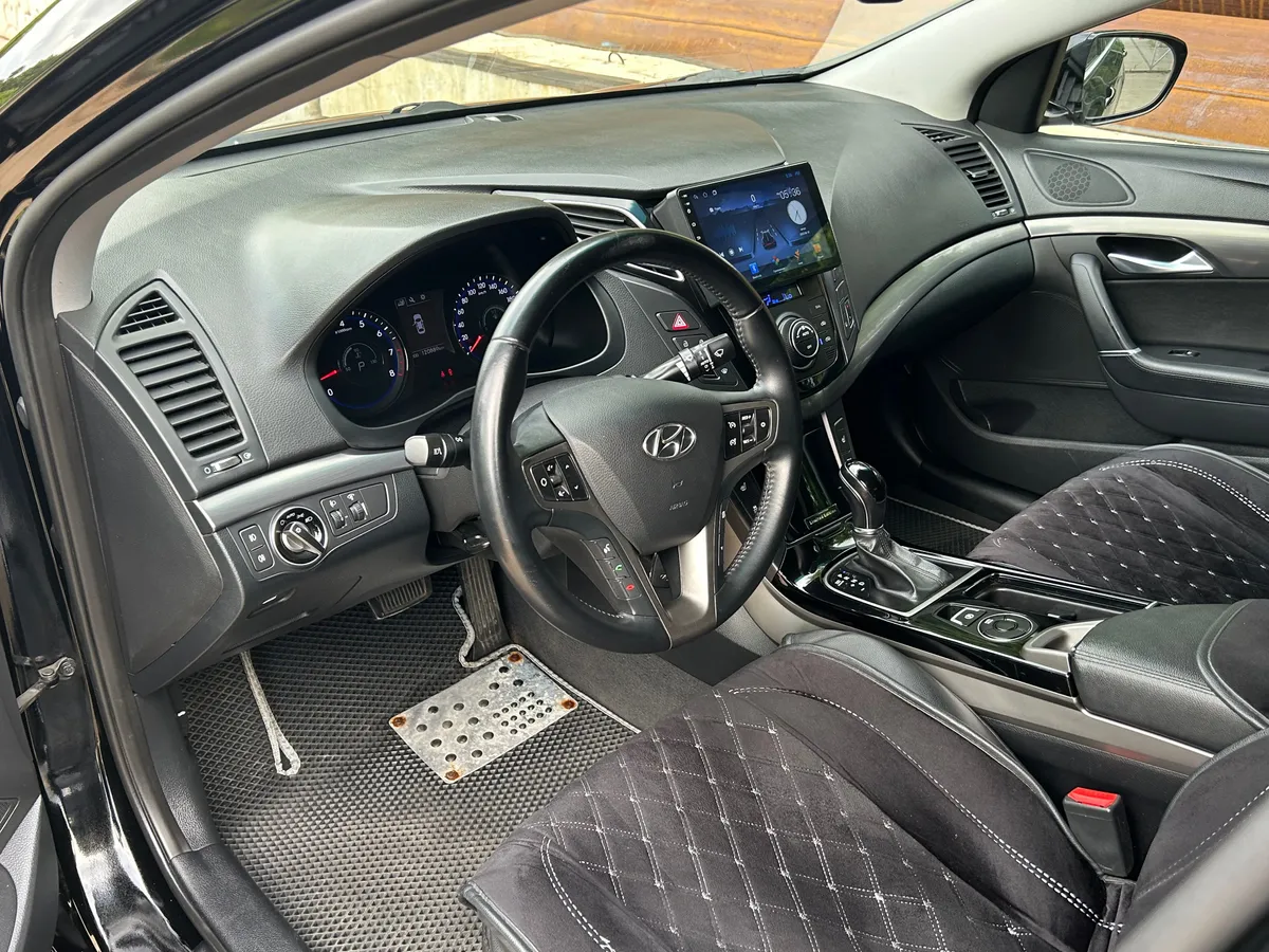 Hyundai i40 2.0 AT (150 л.с.)