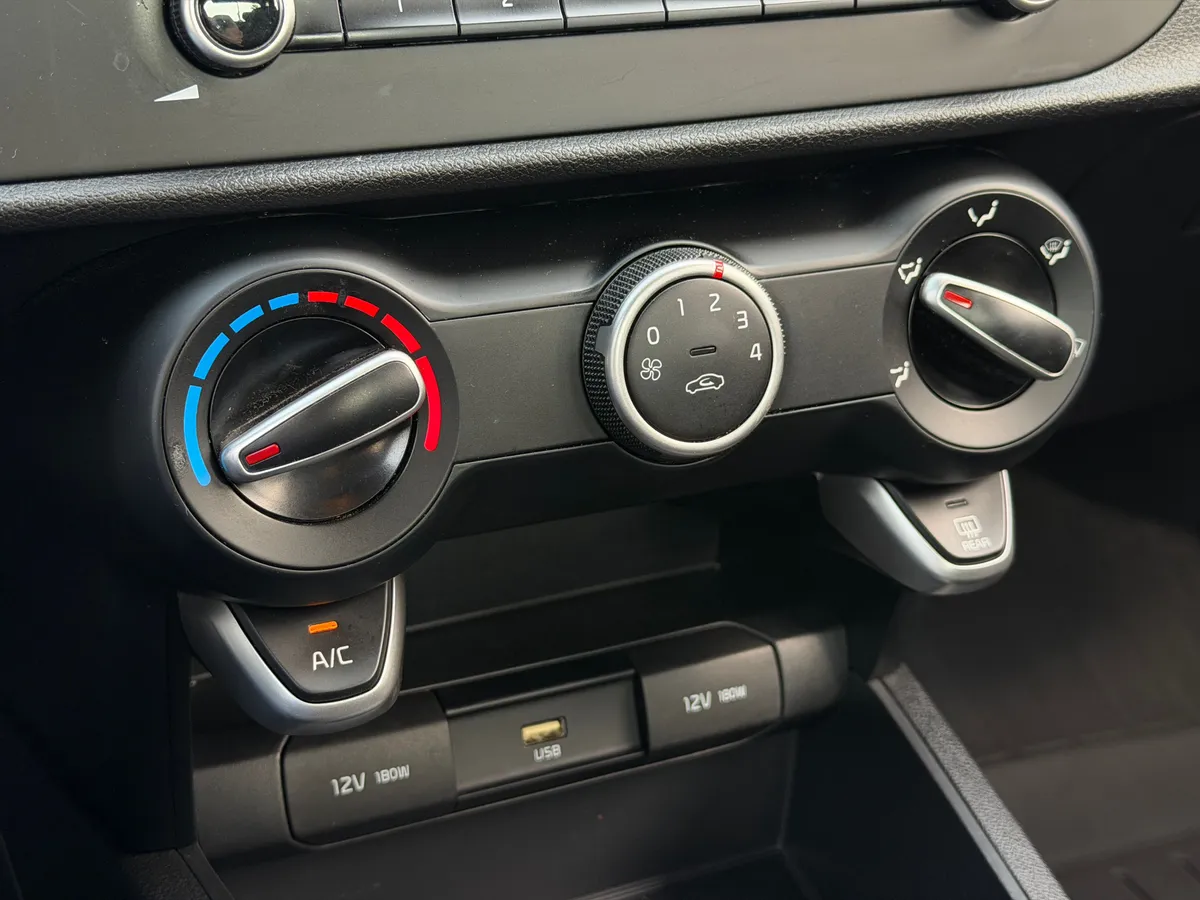 Kia Rio 1.6 AT (123 л.с.)