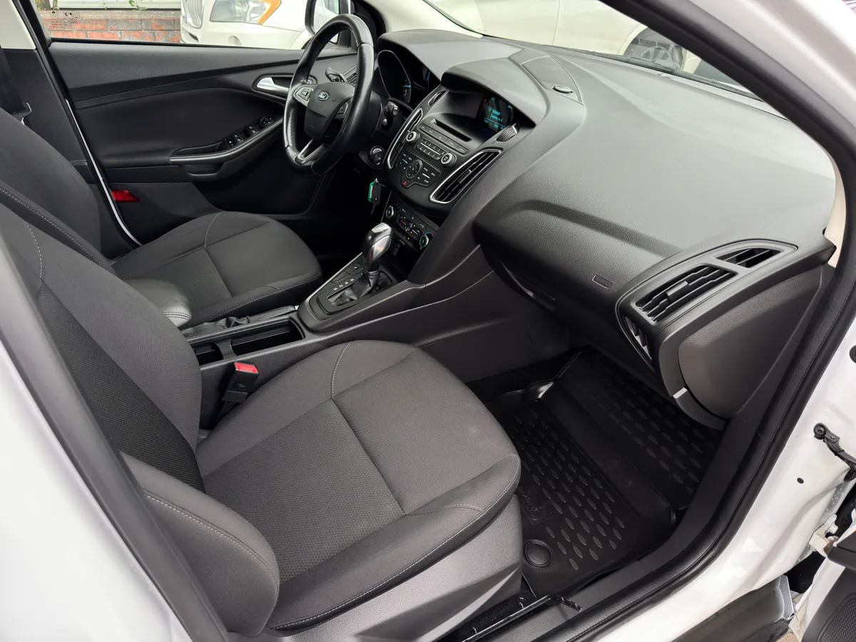 Ford Focus 1.6 Ti-VCT PowerShift (105 л.с.)