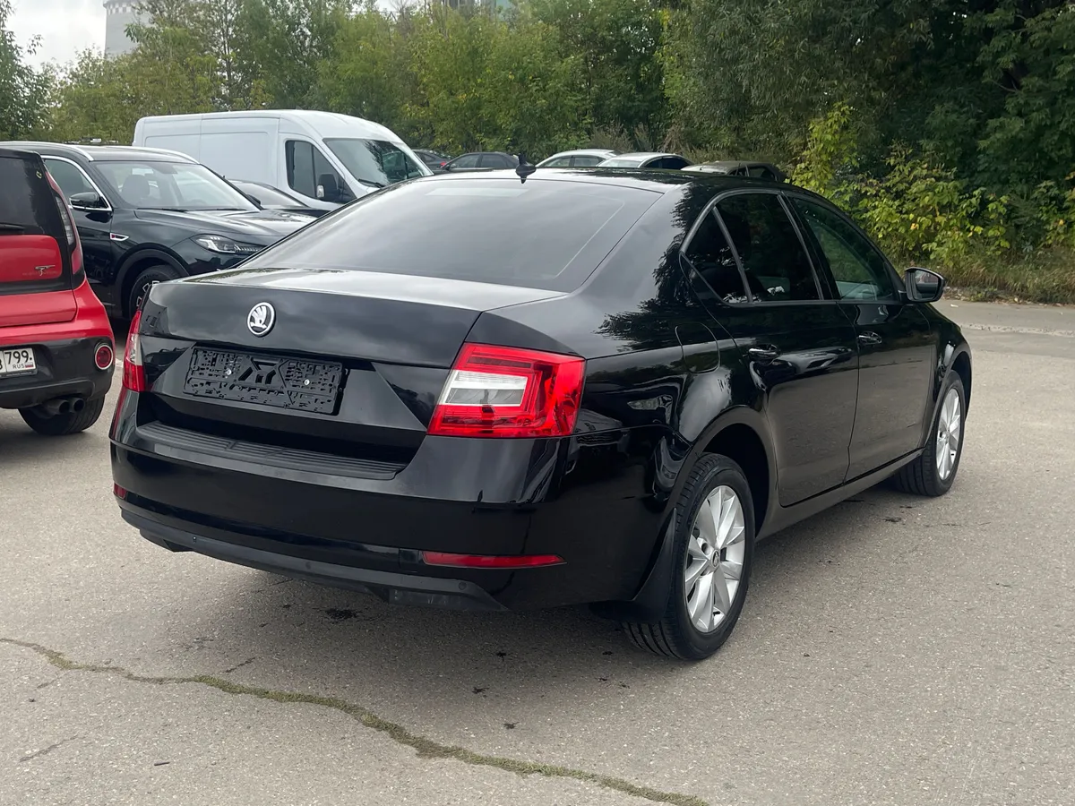 Skoda Octavia 1.6 AT (110 л.с.), 2018 — фото 4