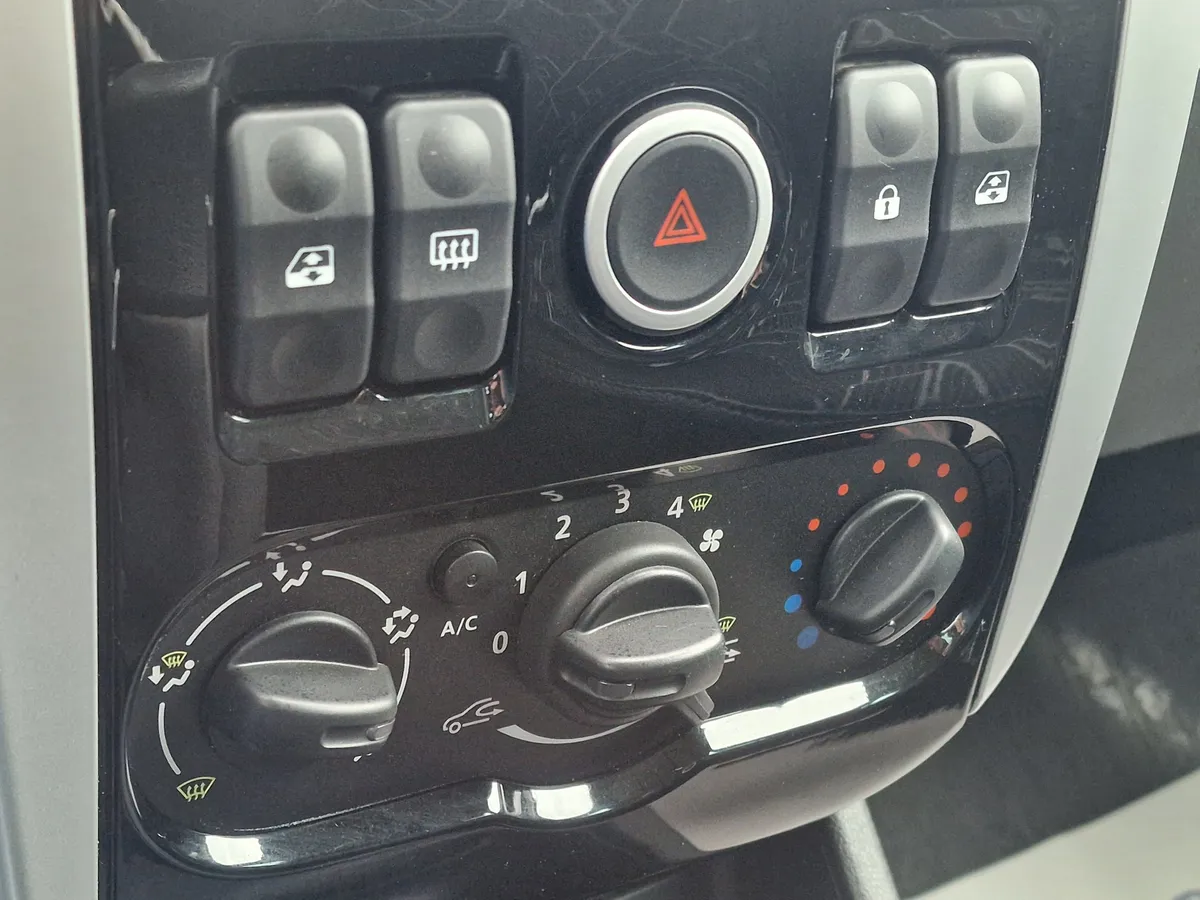 ВАЗ (Lada) Largus 1.6 MT 16 кл (5 мест) (106 л.с.)