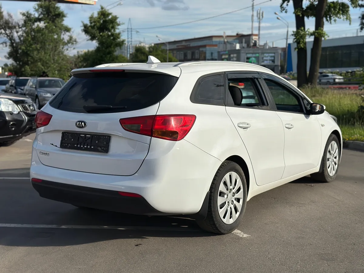 Kia Ceed 1.6 AT (130 л.с.)