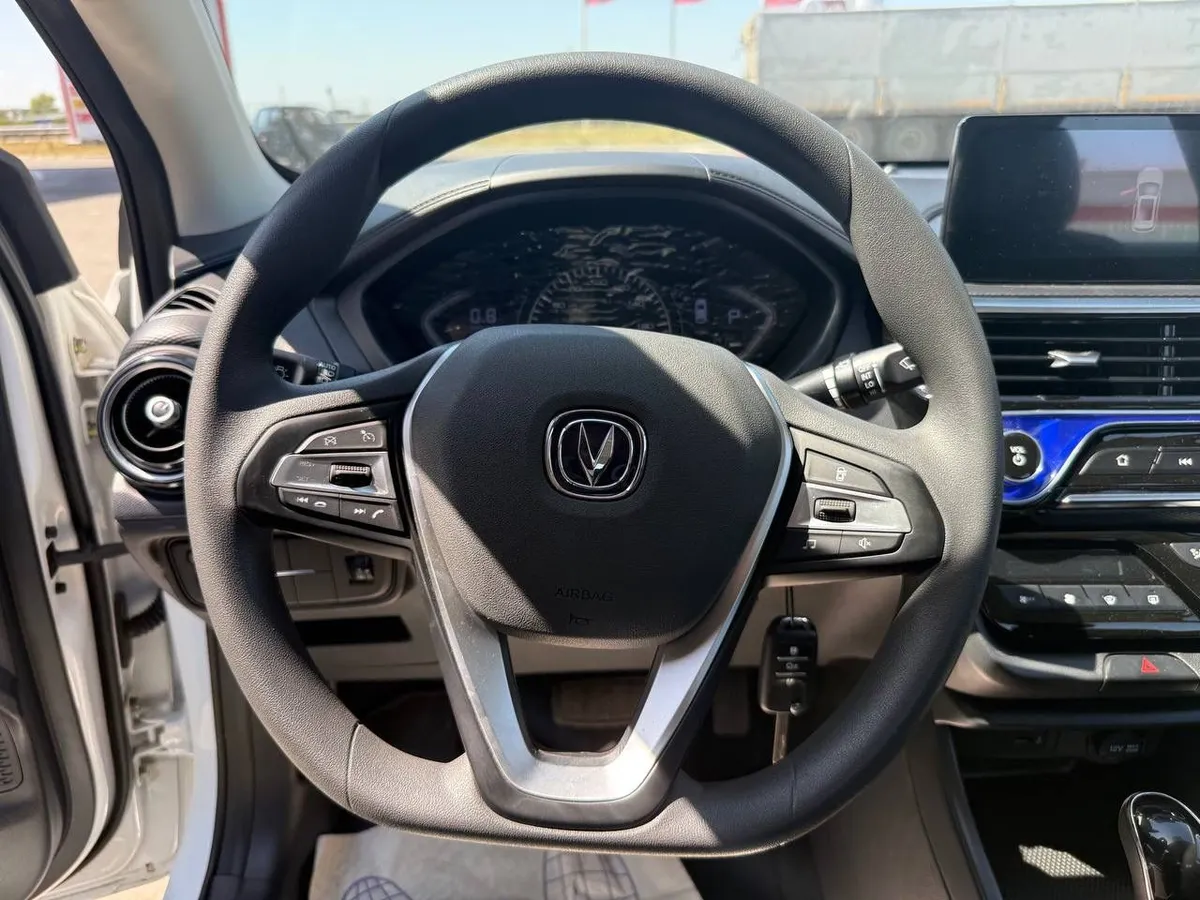 Changan Alsvin 1.5 AMT (107 л.с.)