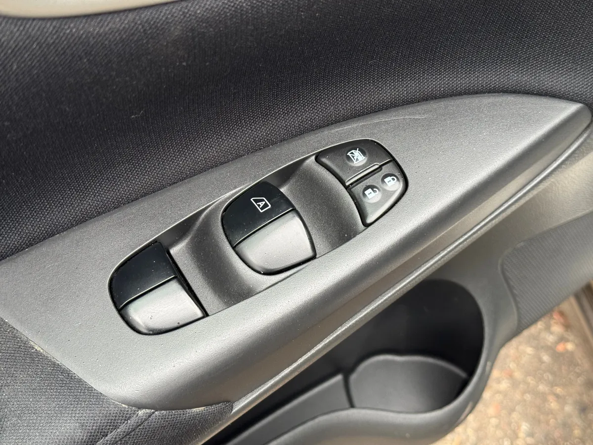 Nissan Sentra 1.6 МТ (117 л.с.)