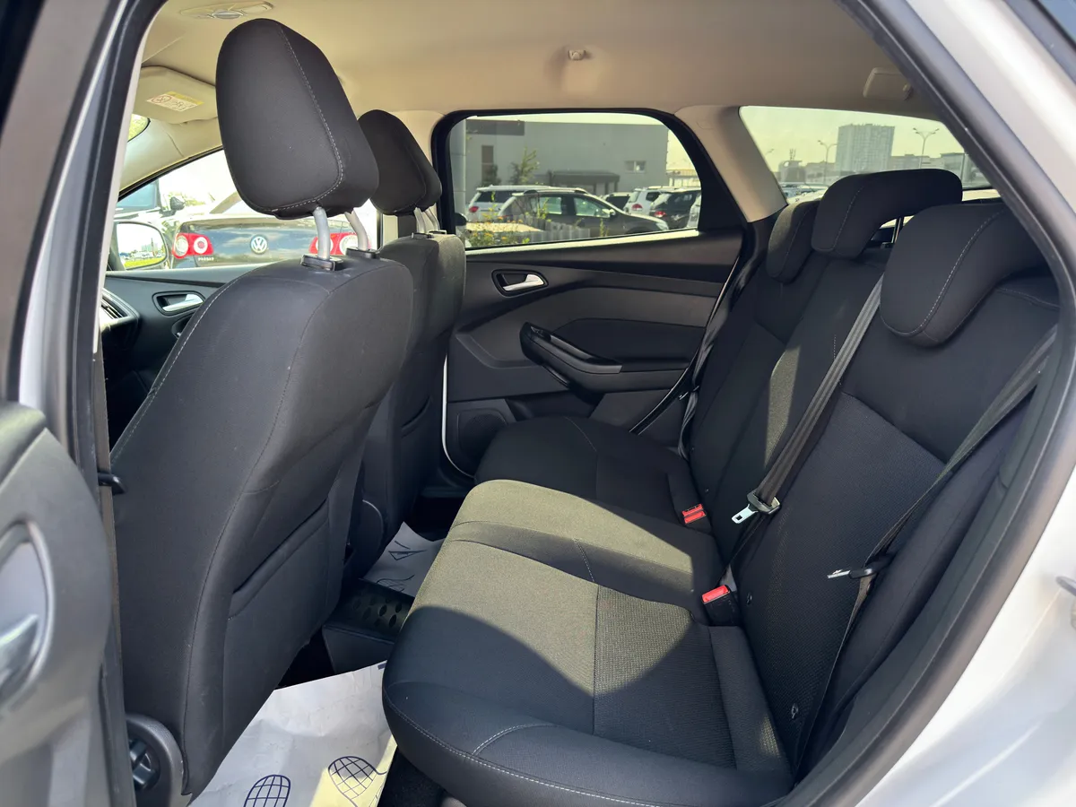 Ford Focus 1.6 Ti-VCT PowerShift (105 л.с.)