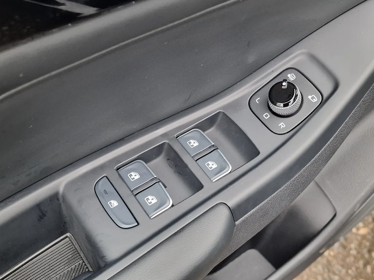 FAW Bestune B70 2.0 AT (217 л.с.)