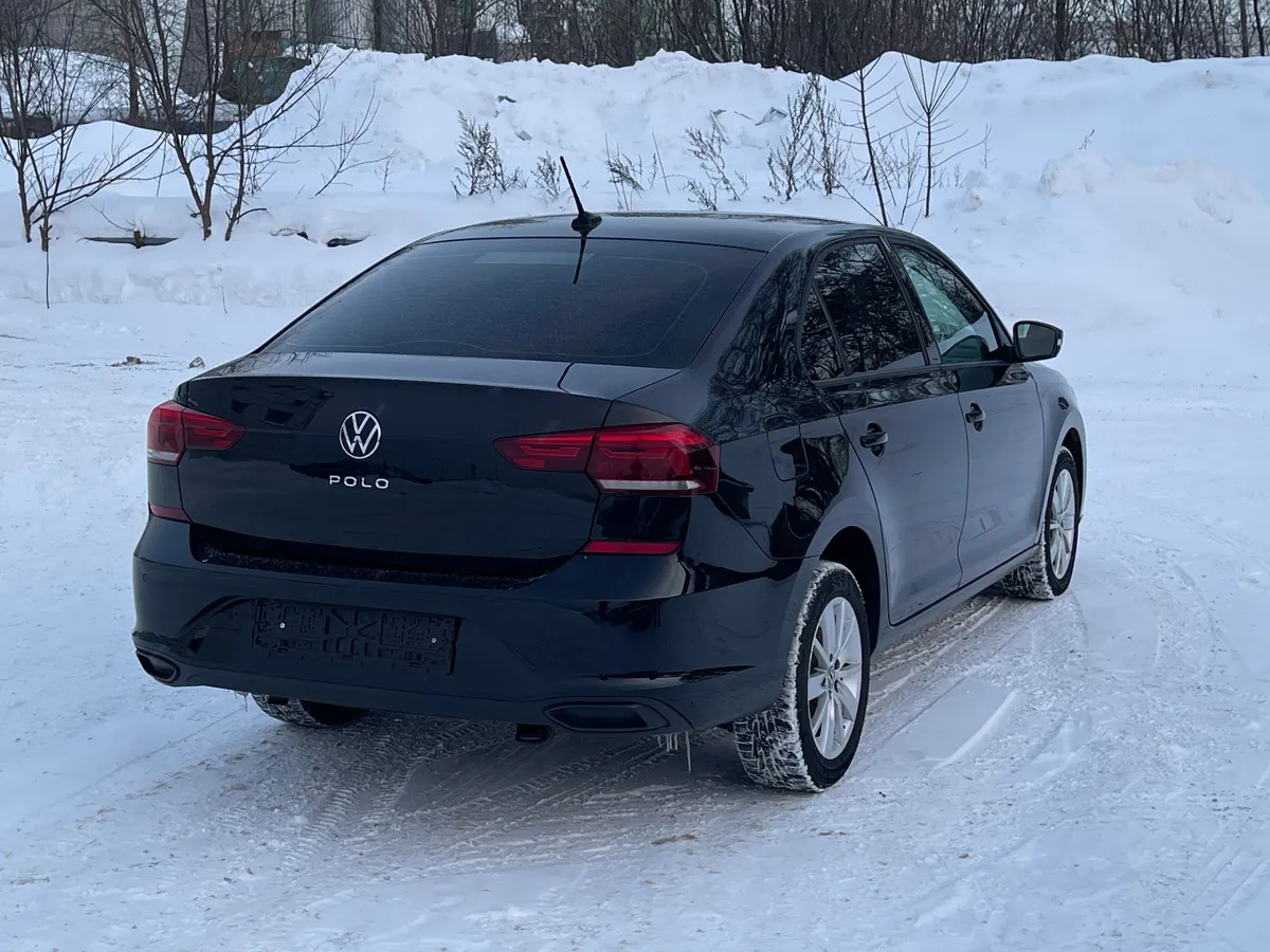 Volkswagen Polo 1.6 AT (110 л.с.)