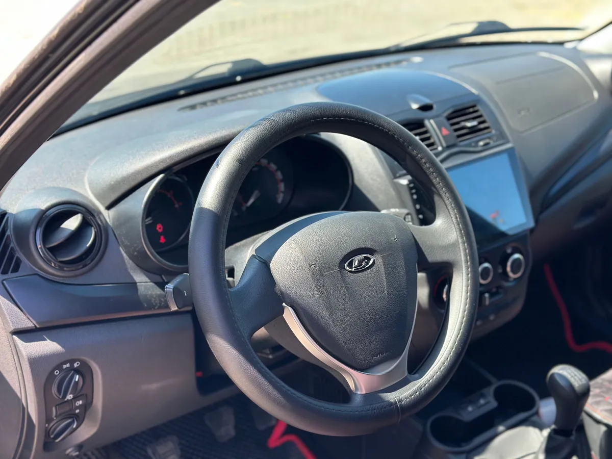 ВАЗ (Lada) Granta 1.6 MT (87 л.с.)