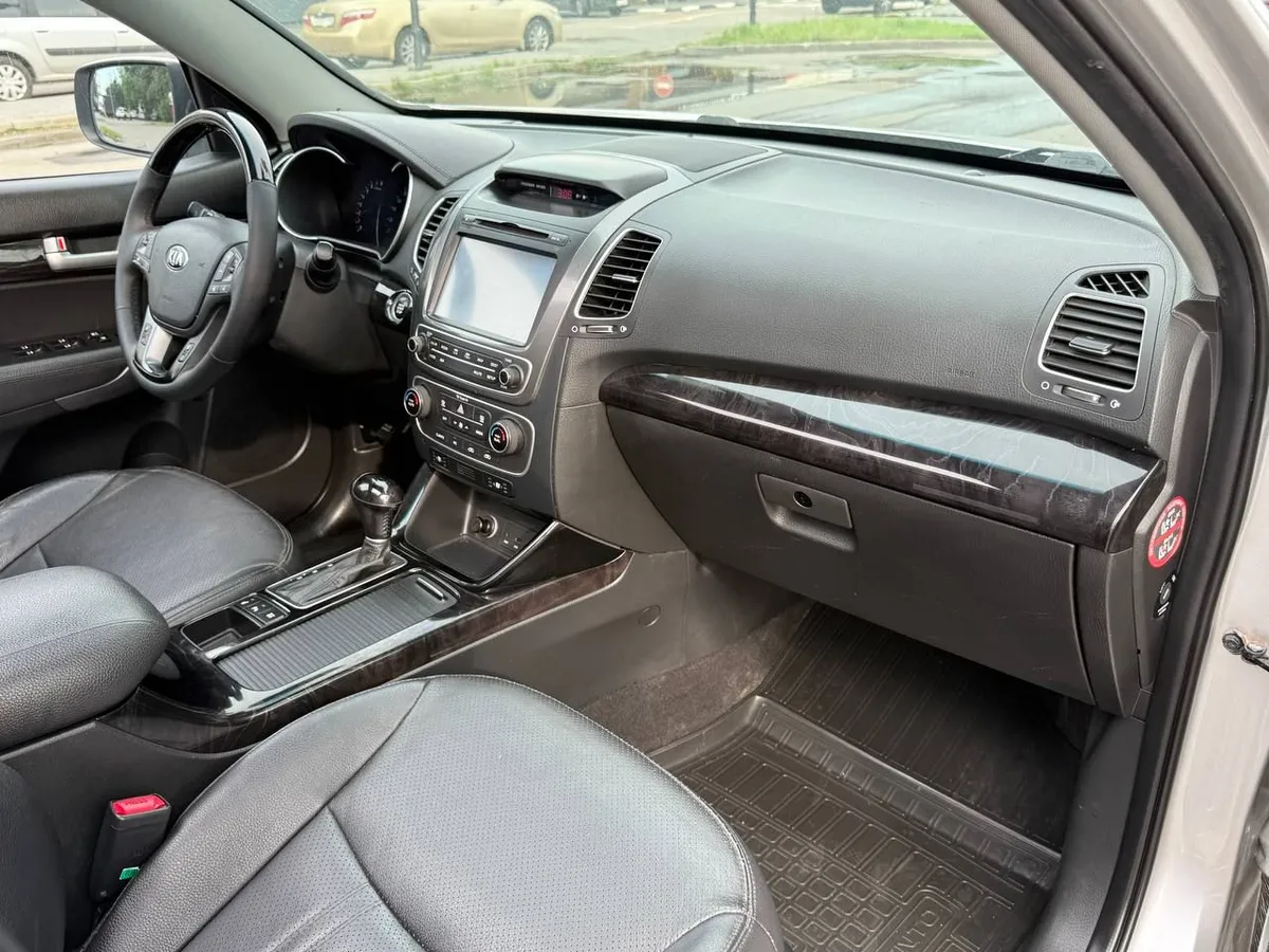 Kia Sorento 2.4 AT 4WD (175 л.с.)