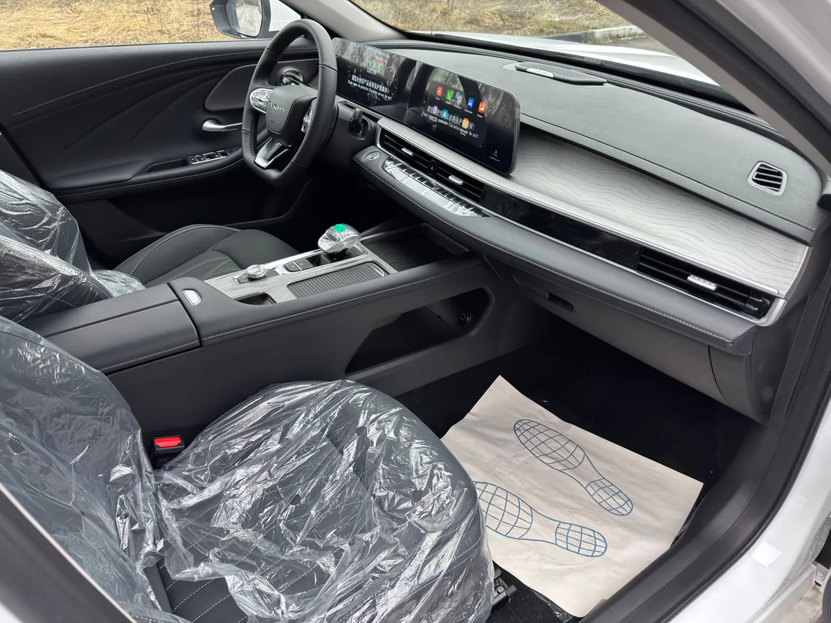 Chery Arrizo 8 1.6 AMT (197 л.с.)