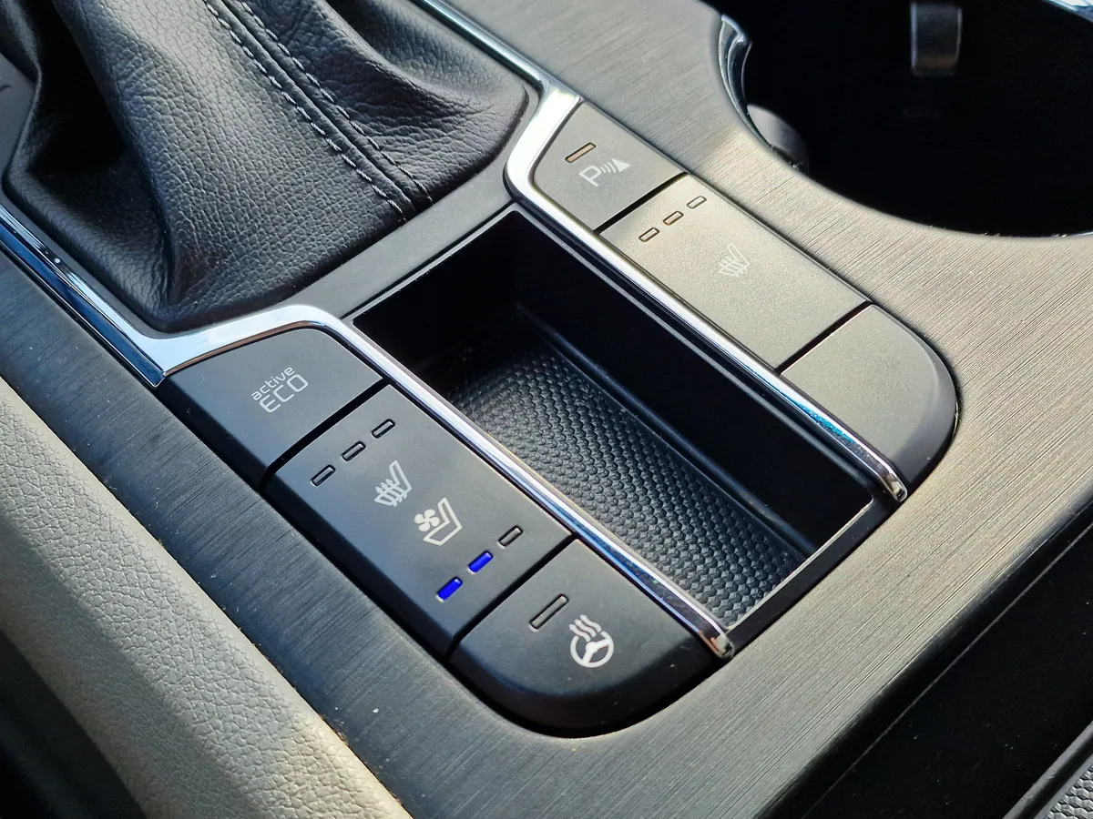 Kia Carnival 2.2 AT (202 л.с.)