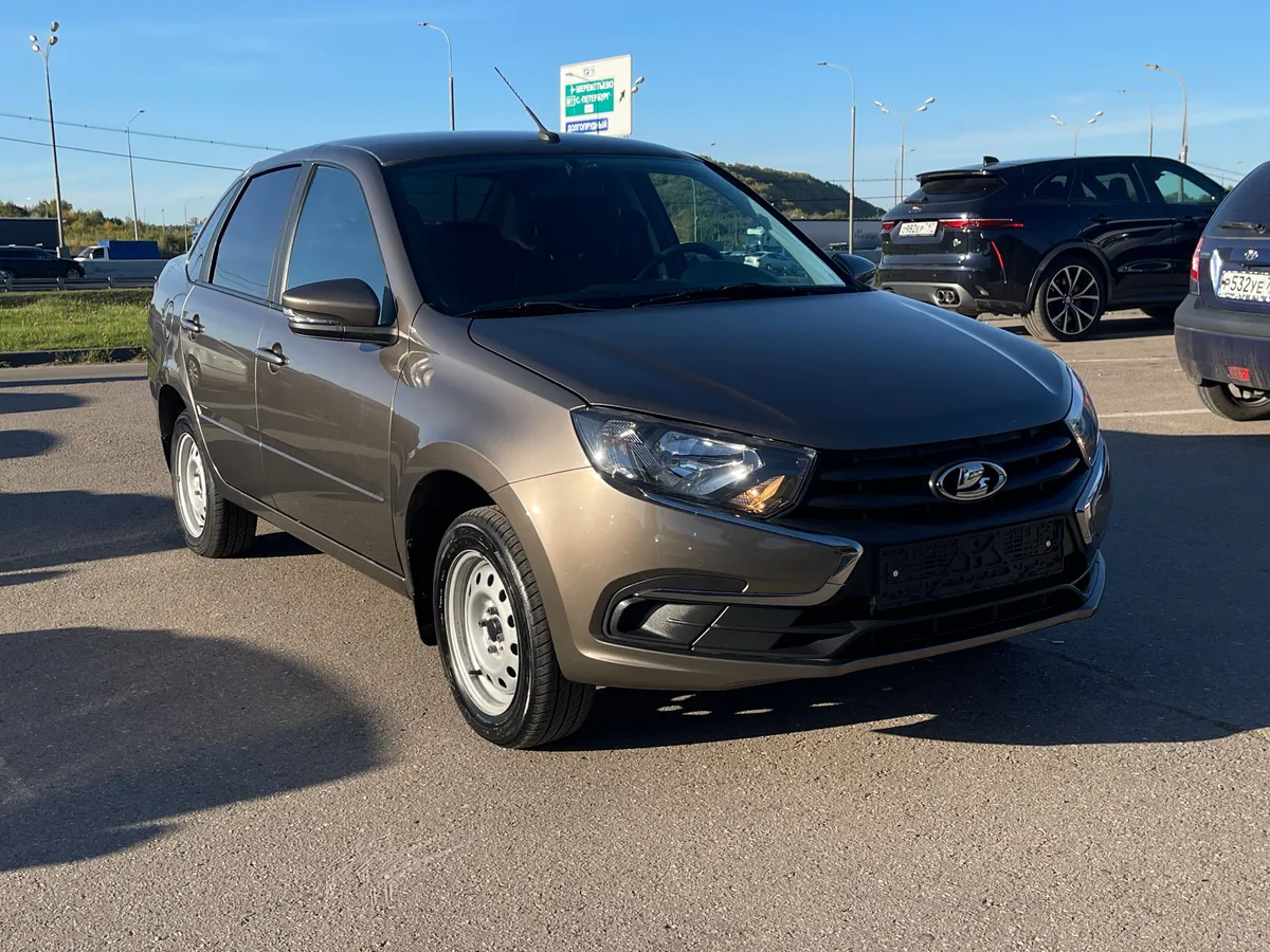 картинка ВАЗ (Lada) Granta 1.6 MT (87 л.с.) от galaxy-auto