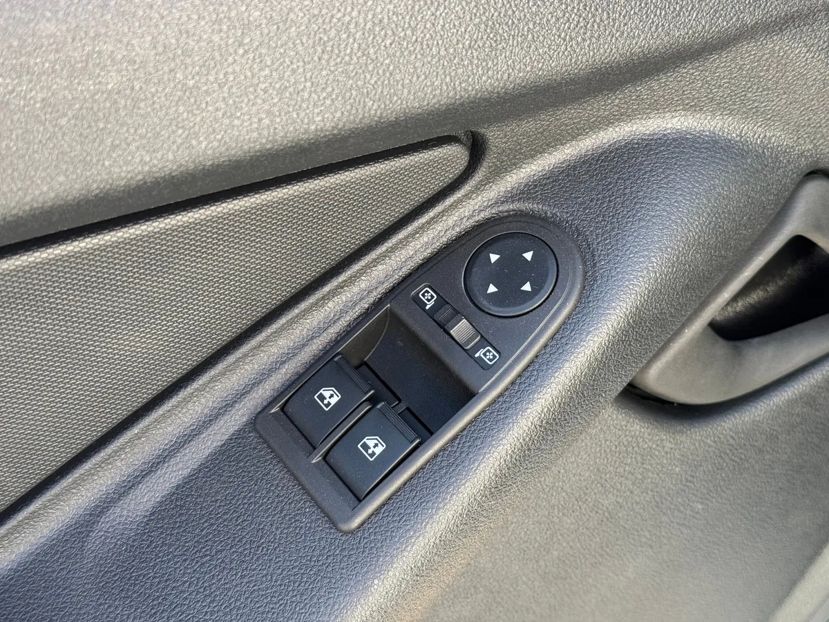 ВАЗ (Lada) Granta 1.6 MT (106 л.с.)