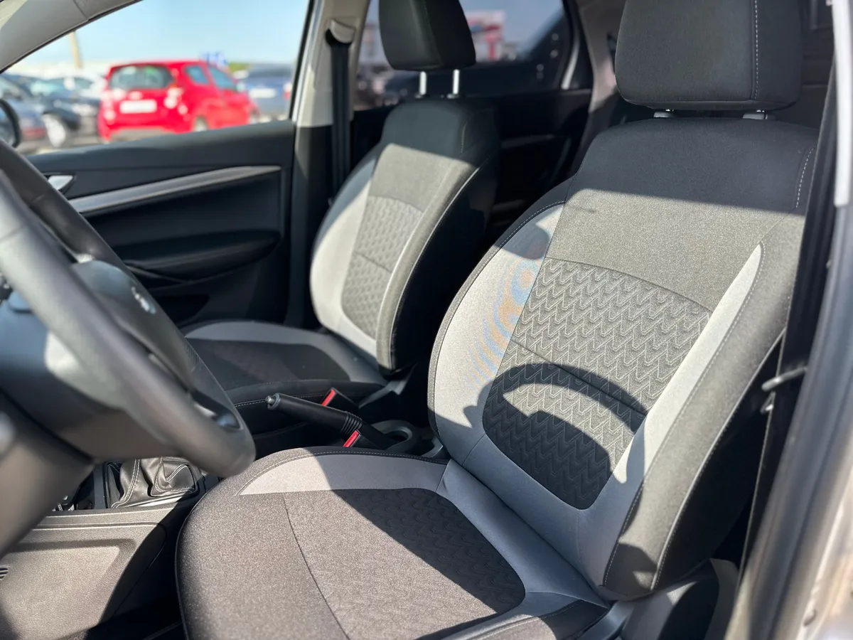 ВАЗ (Lada) Vesta 1.6 MT (90 л.с.)