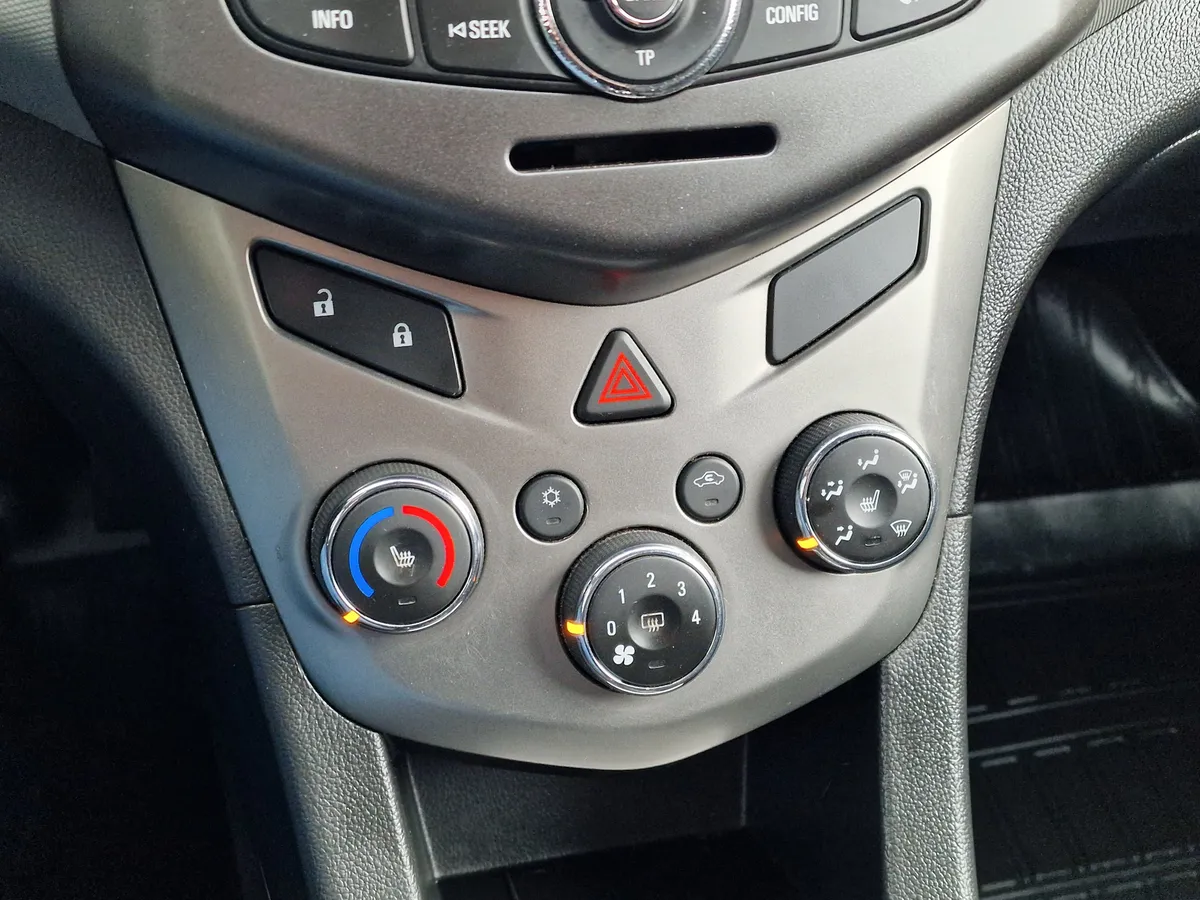 Chevrolet Aveo 1.6 MT (115 л.с.)