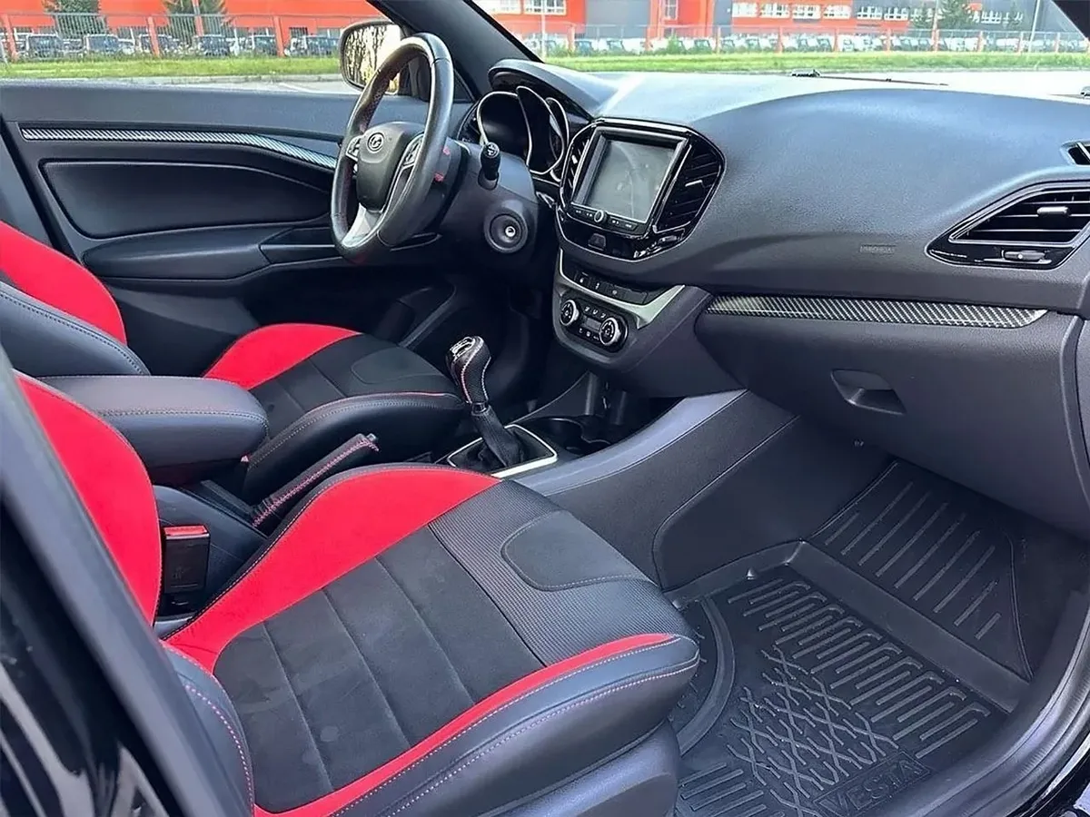 ВАЗ (Lada) Vesta 1.6 MT (118 л.с.)