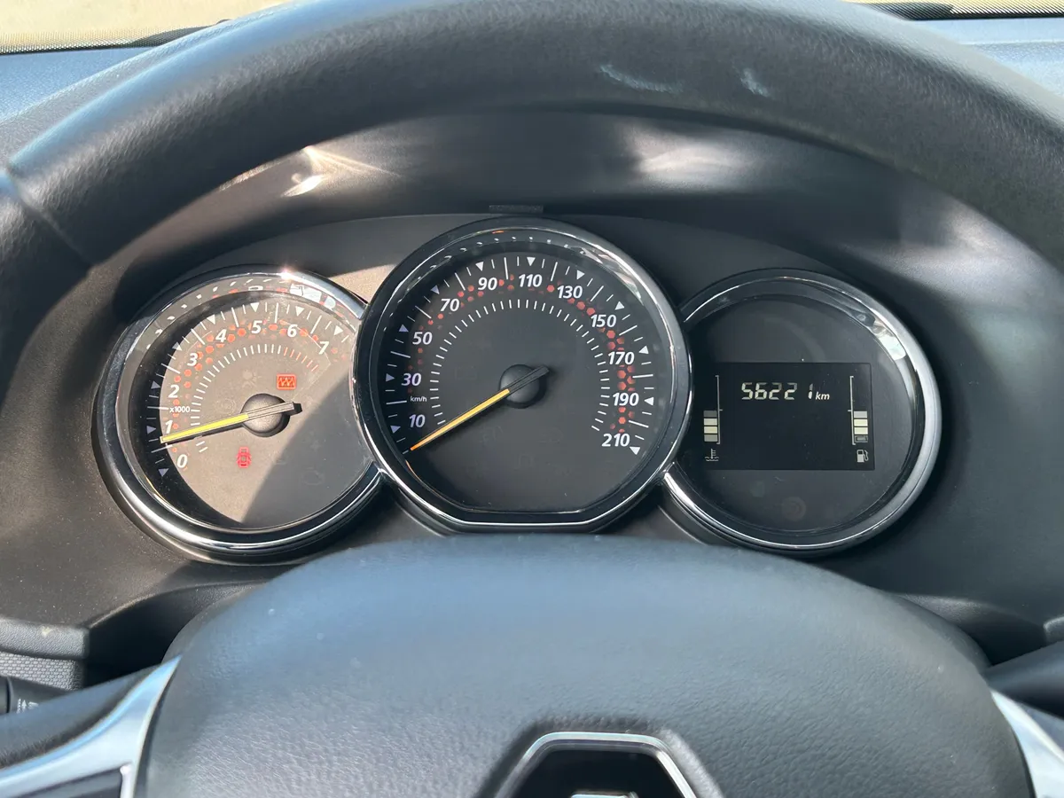 Renault Logan 1.6 MT (113 л.с.)