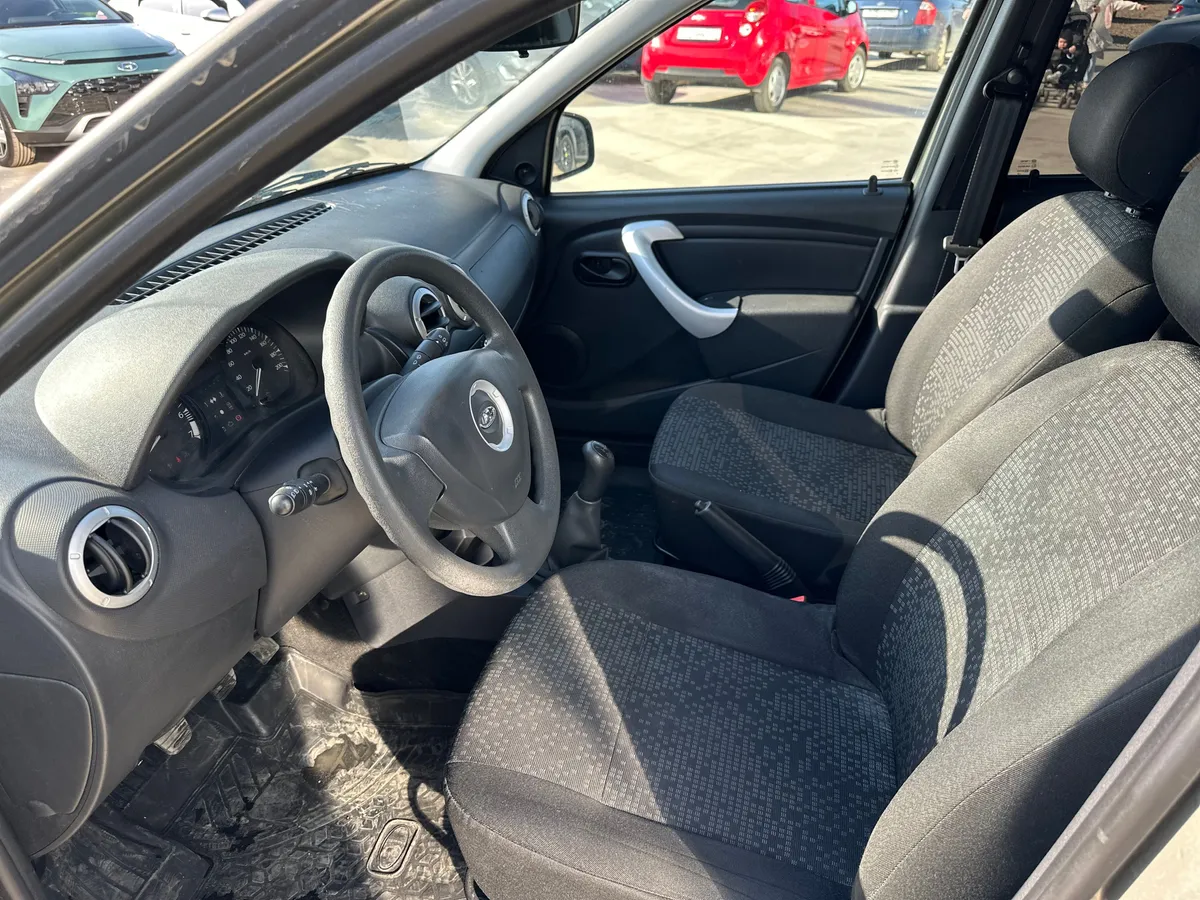 ВАЗ (Lada) Largus 1.6 MT 16 кл (7 мест) (106 л.с.)