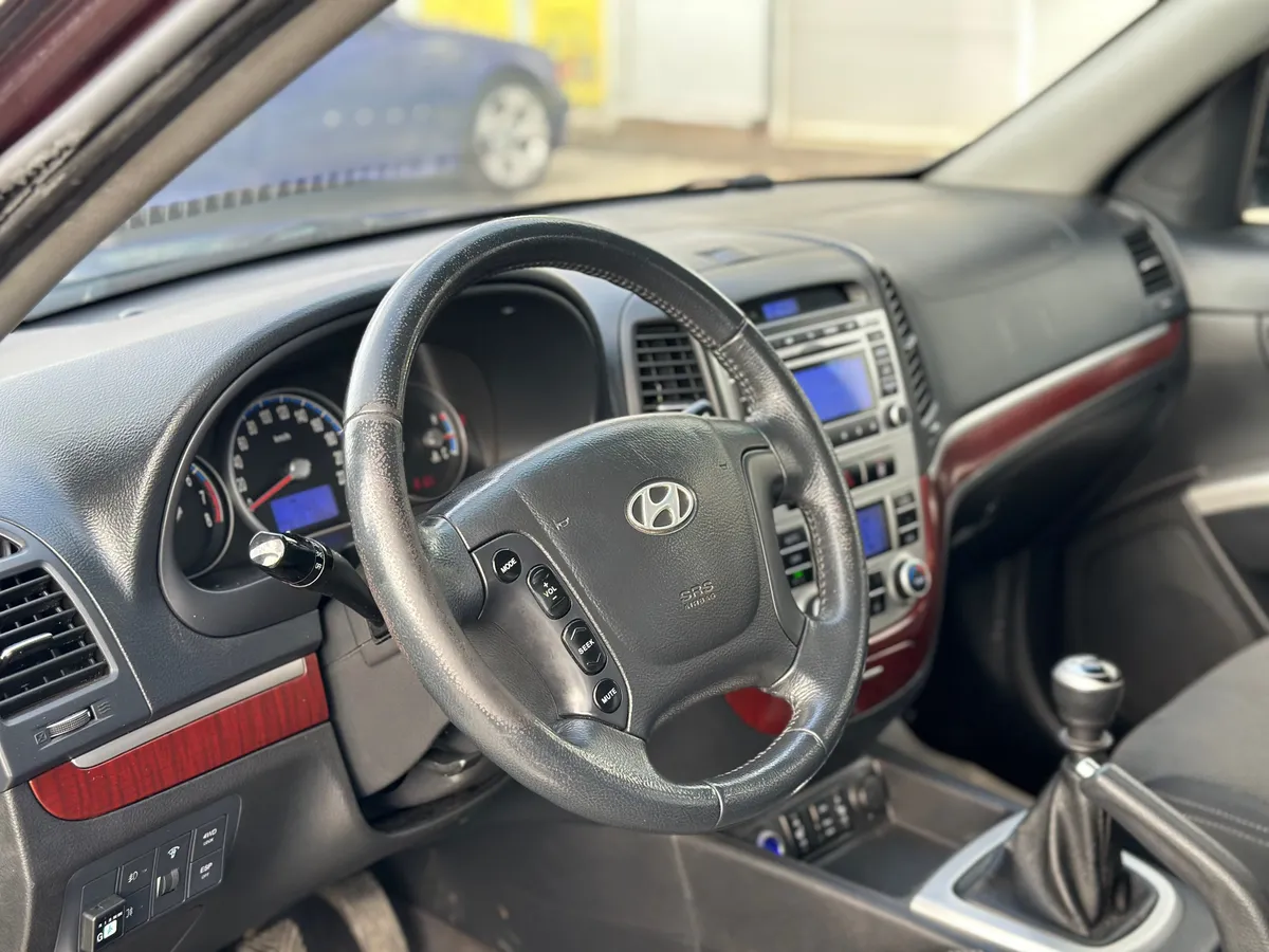 Hyundai Santa Fe 2.7 MT (188 л.с.)