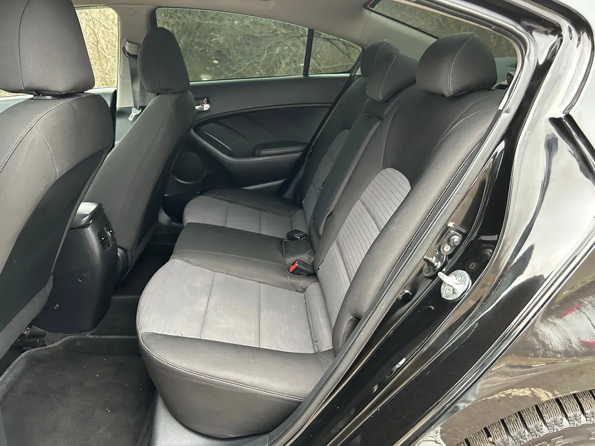 Kia Cerato 1.6 AT (130 л.с.)