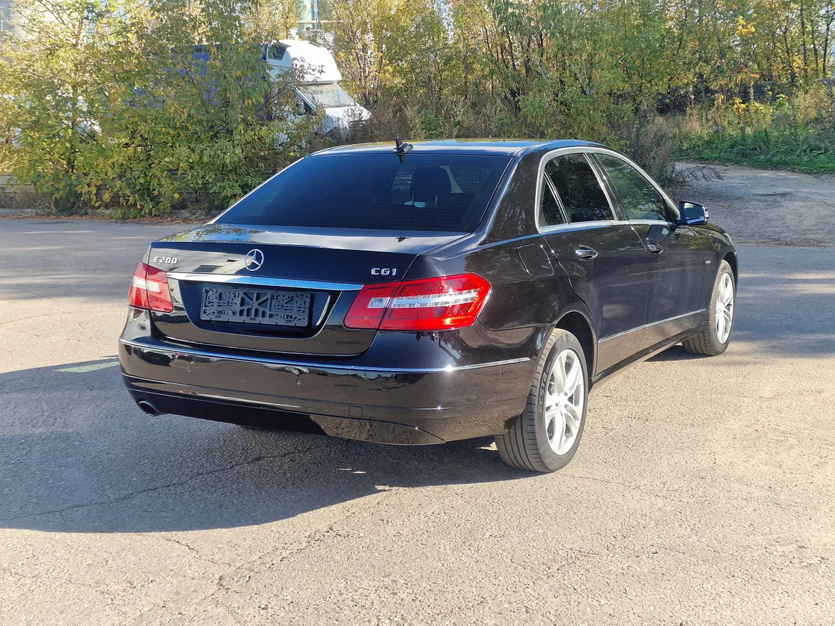Mercedes-Benz E-Класс E 200 T CGI BlueEfficiency 5G-Tronic (184 л.с.)