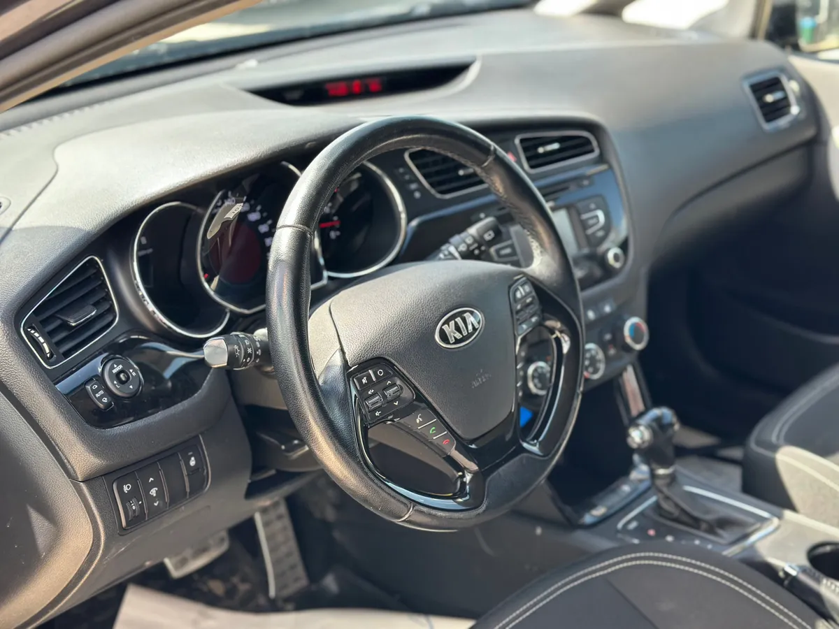 Kia Ceed 1.6 AT (129 л.с.)