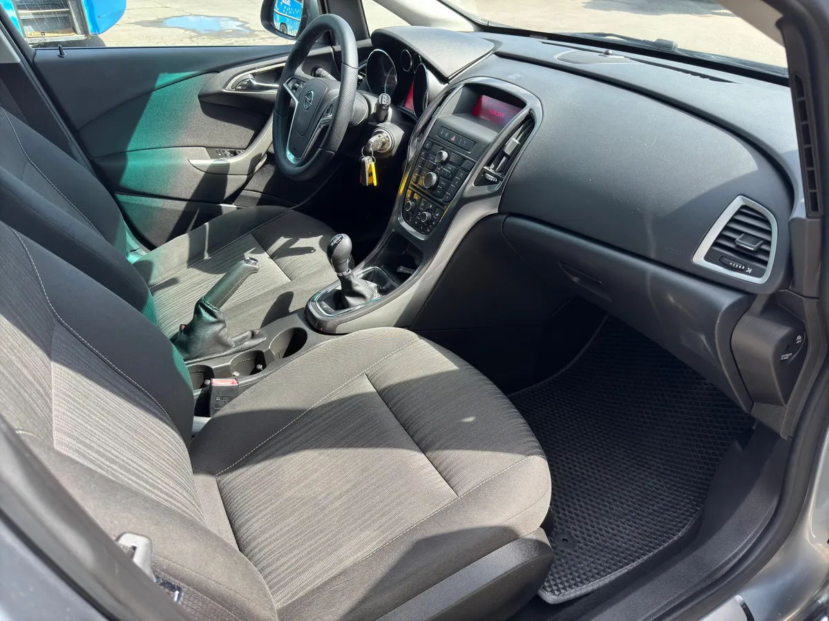 Opel Astra 1.6 MT (115 л.с.)