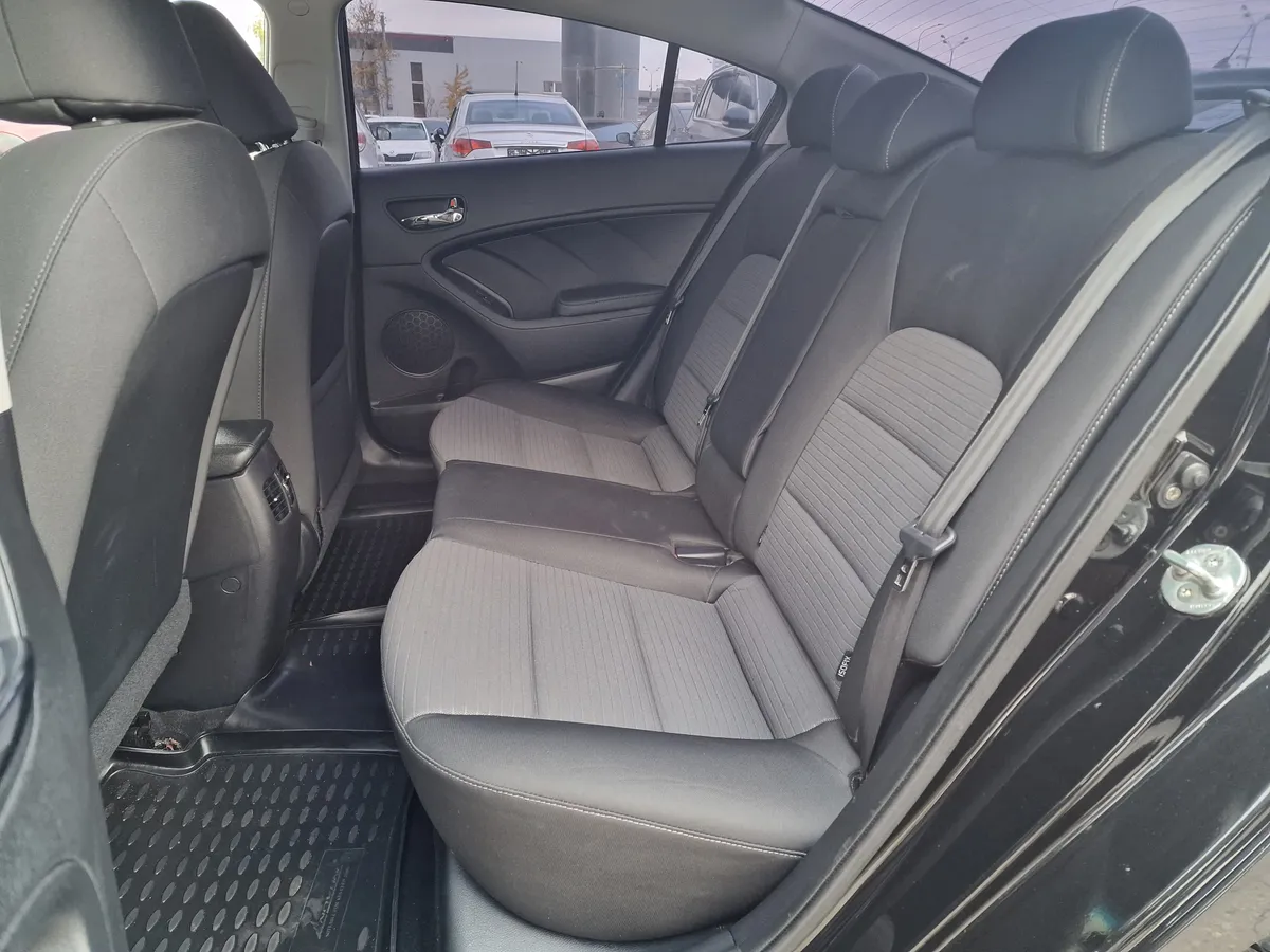 Kia Cerato 1.6 AT (130 л.с.)