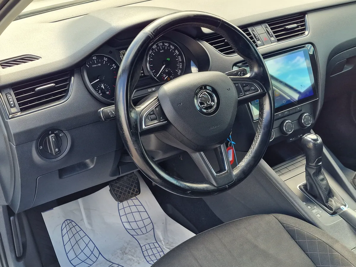 Skoda Octavia 1.6 AT (110 л.с.)