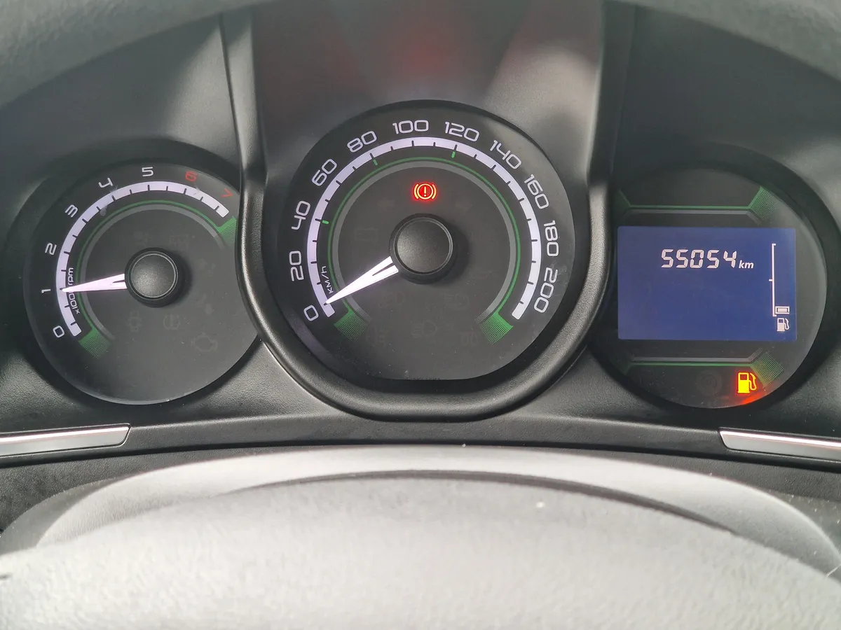 ВАЗ (Lada) XRAY 1.6 MT (106 л.с.)