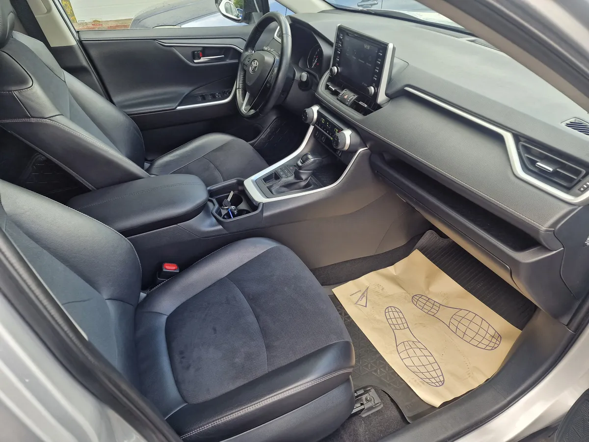 Toyota RAV4 2.0 CVT 4WD (149 л.с.)