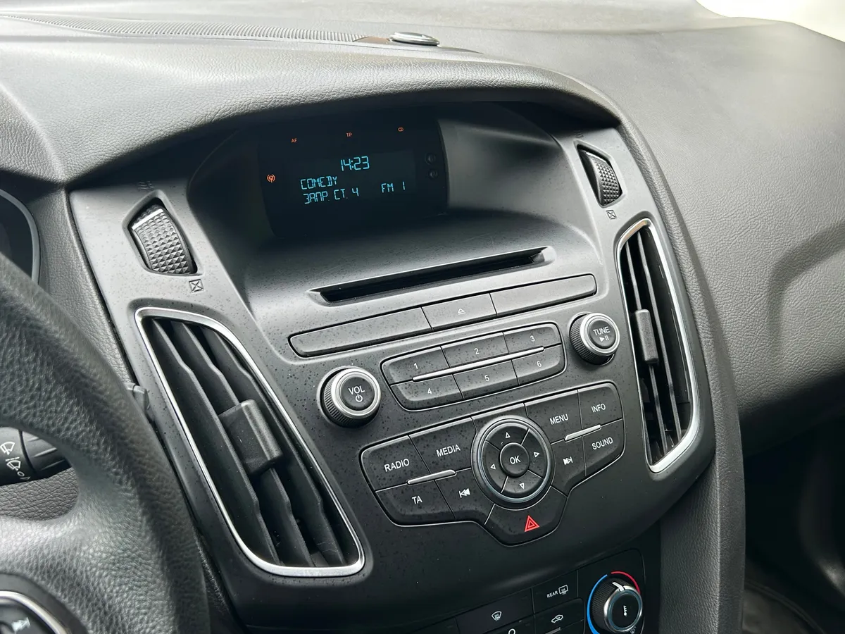 Ford Focus 1.6 Ti-VCT PowerShift (105 л.с.)