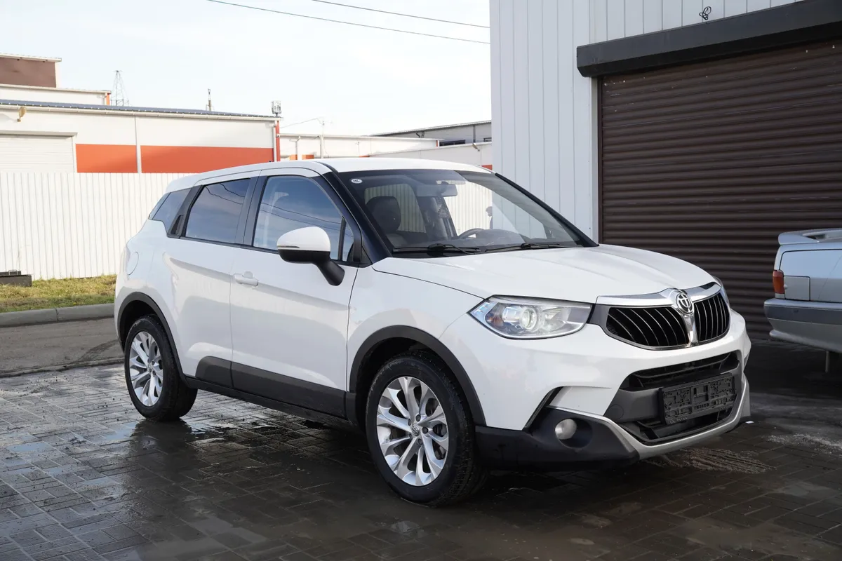 картинка Brilliance V3 1.5 MT (107 л.с.) от galaxy-auto