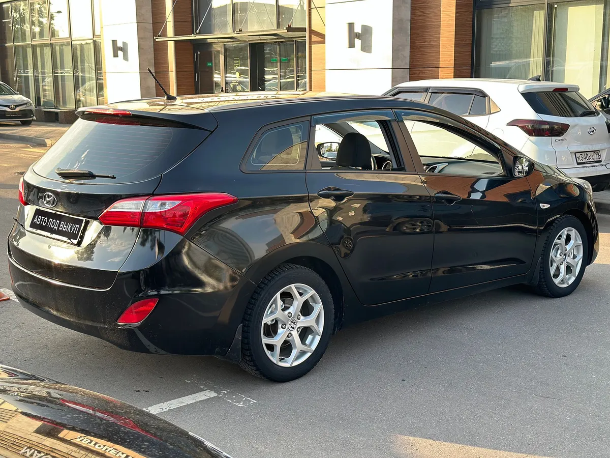 Hyundai i30 1.6 AT (130 л.с.)