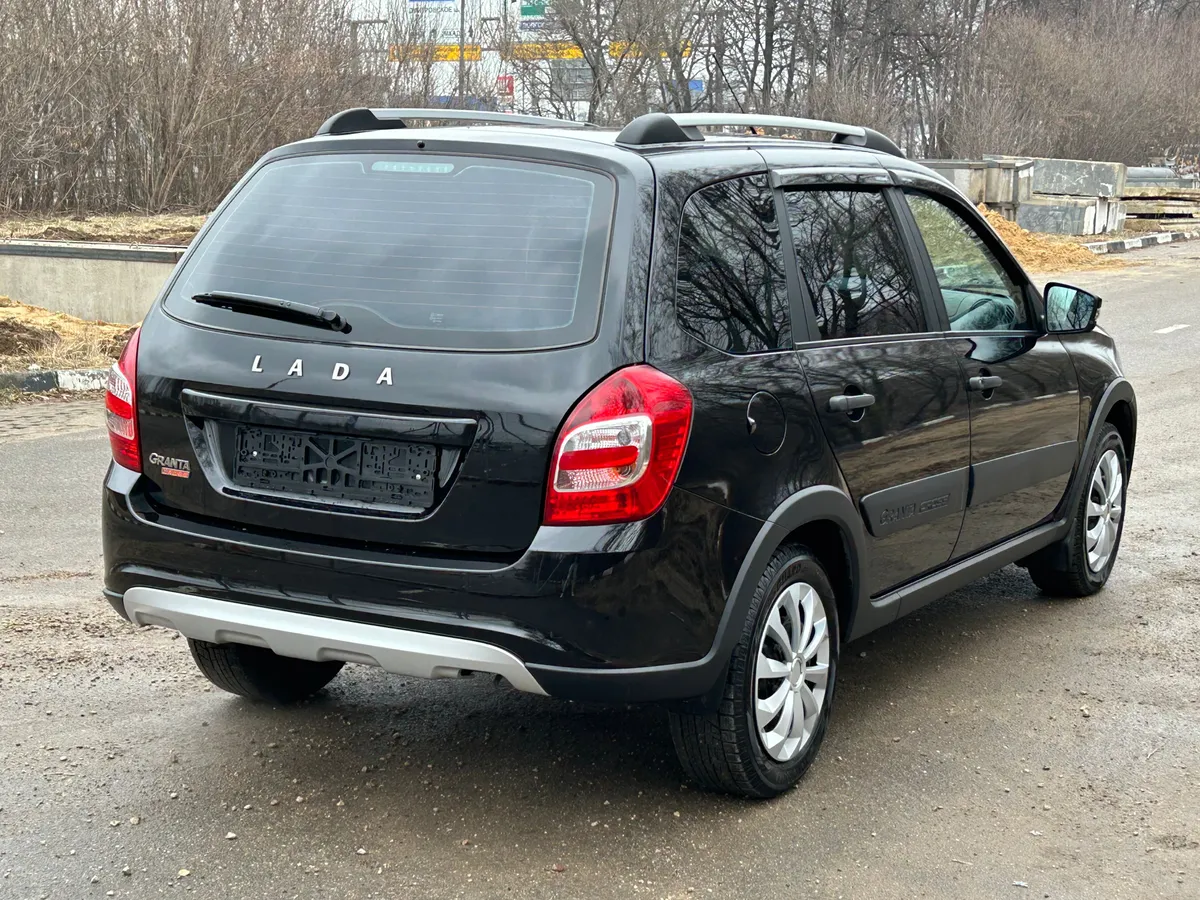 ВАЗ (Lada) Granta 1.6 MT (87 л.с.)
