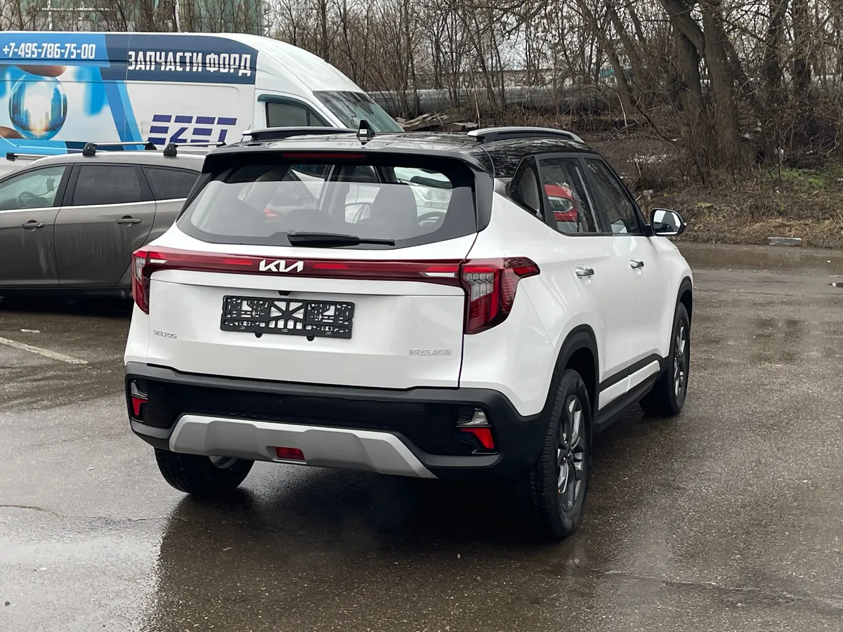 Kia Seltos 1.5 CVT (115 л.с.)