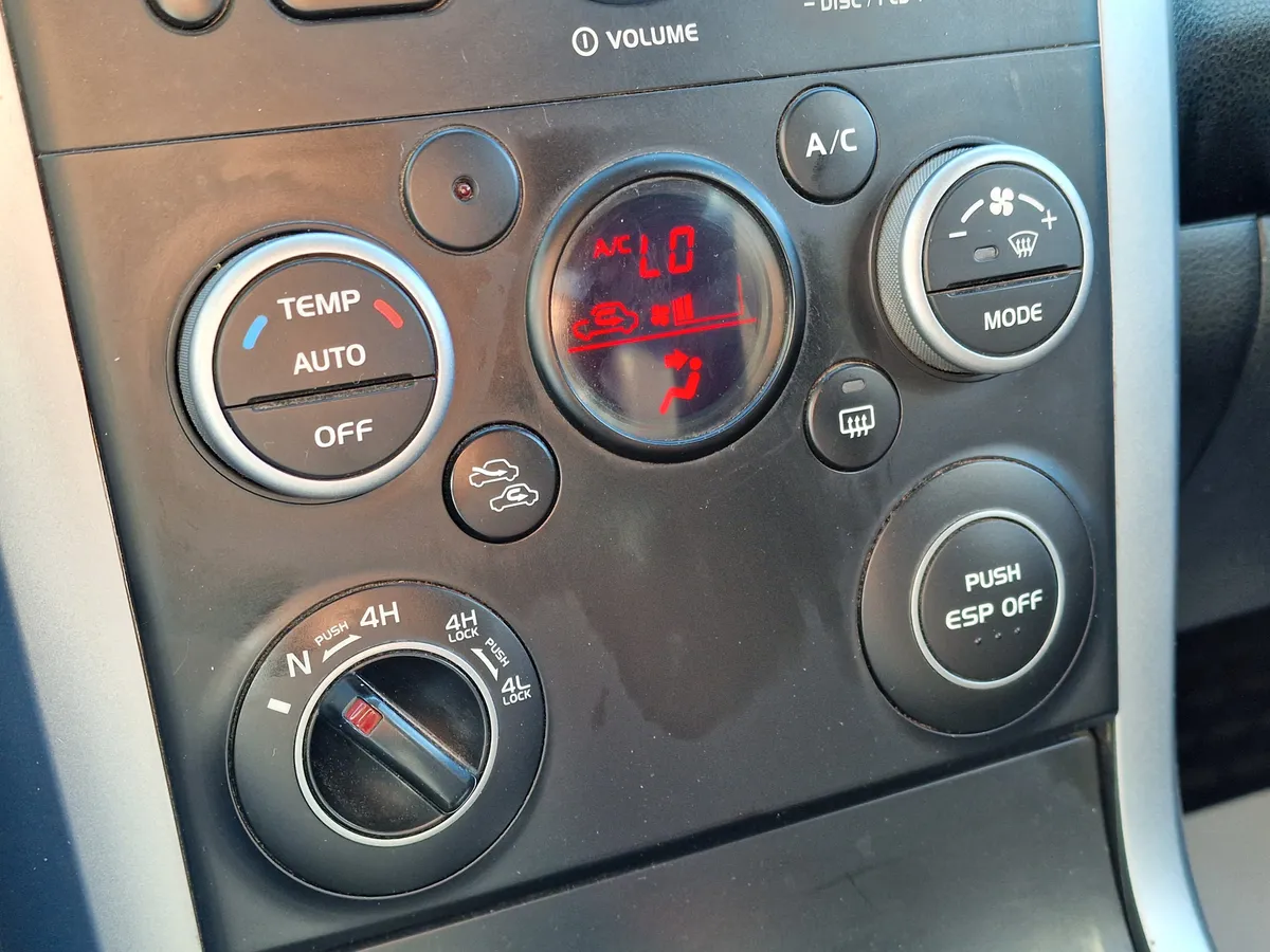 Suzuki Grand Vitara 2.4 MT AWD (169 л.с.)