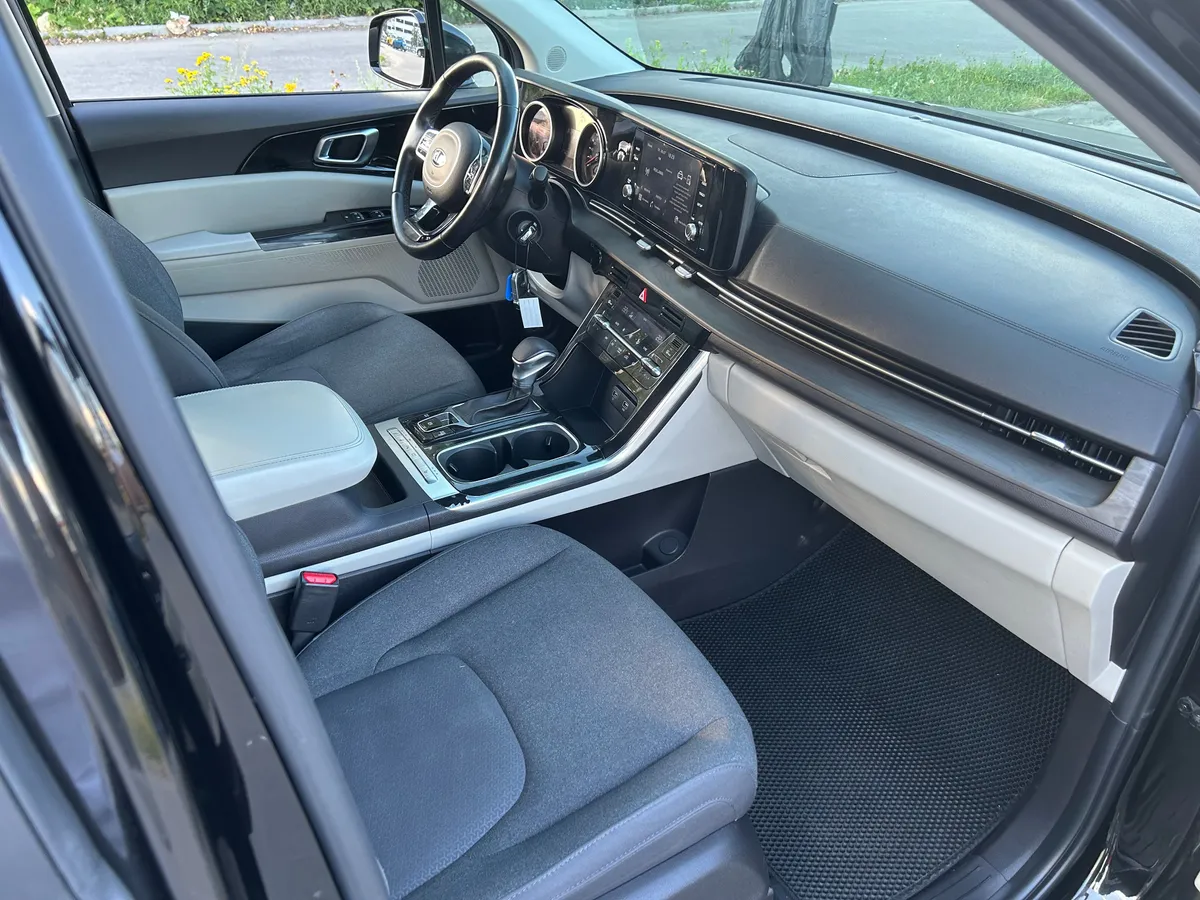 Kia Carnival 2.2 CRDi AT (200 л.с.)